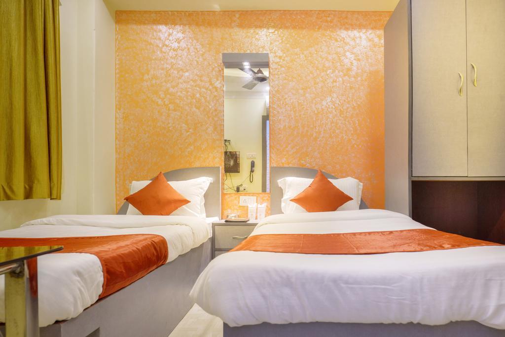 Golden Heaven Hotel Καλκούτα Δωμάτιο φωτογραφία